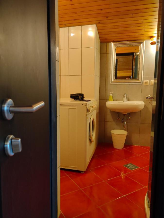 Rooms And Apartment Na Poljani Škofja Loka Eksteriør bilde